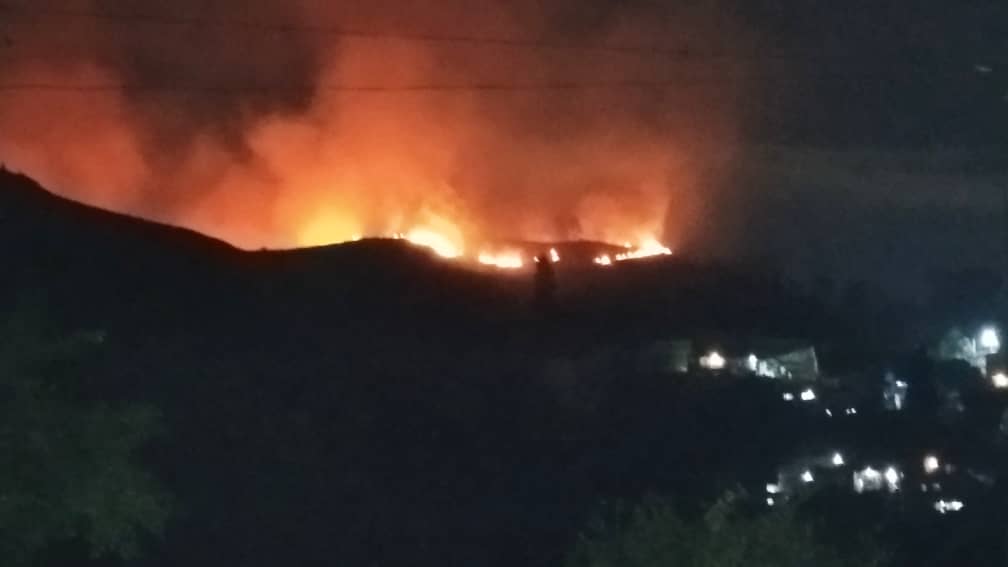 Reportan incendio forestal en Los Salias
