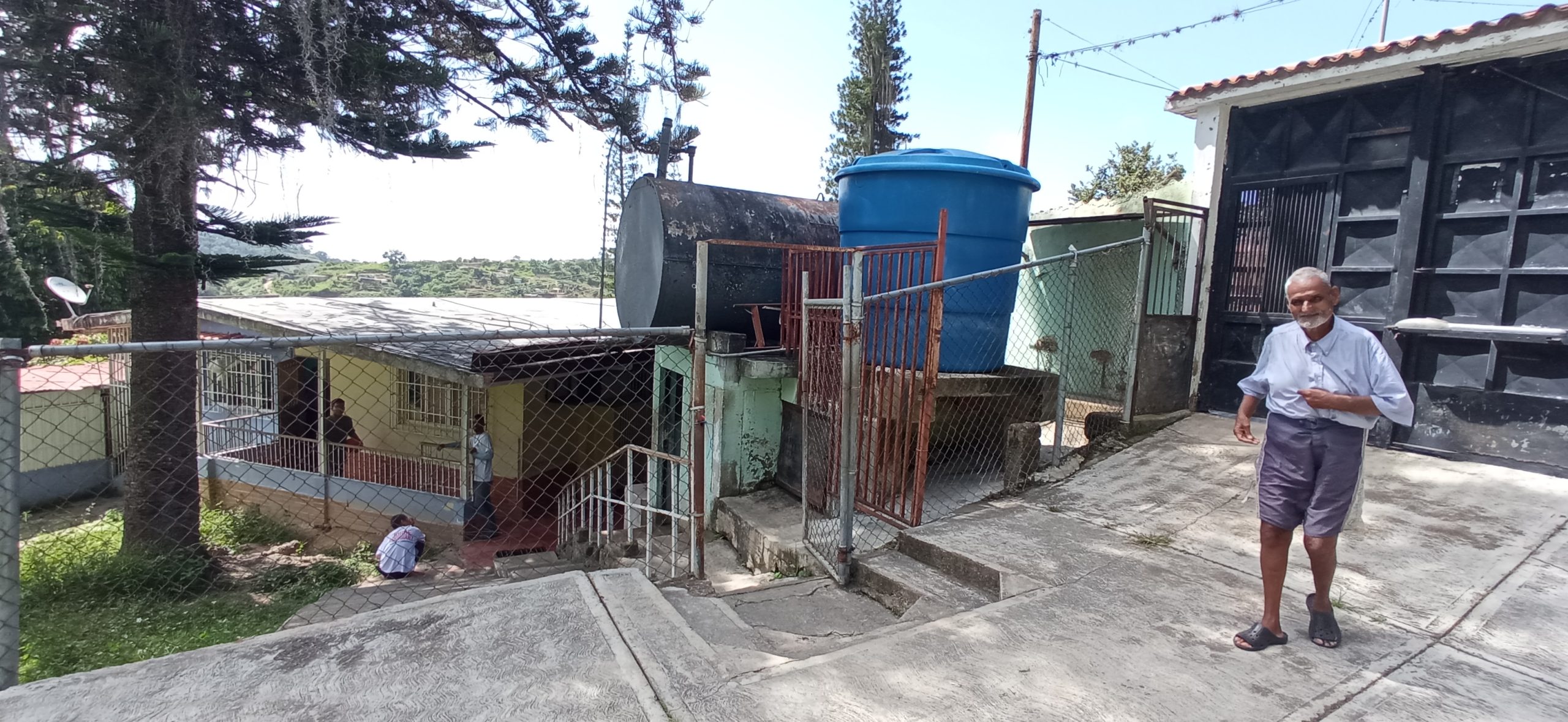 Pacientes psiquiátricos continúan padeciendo por falta de agua