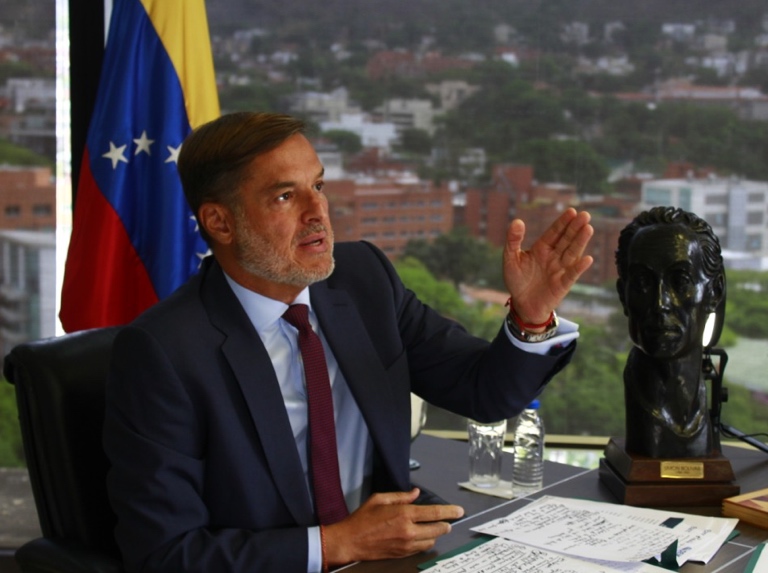 Venezuela repudia apoyo de cancillería colombiana a Guaidó