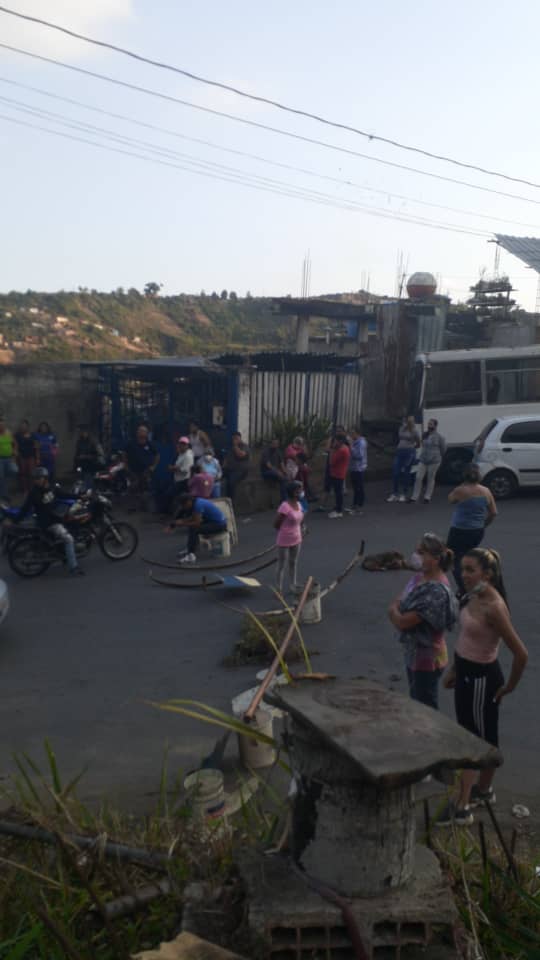 Protestan en Barrio Miranda I por falta de agua
