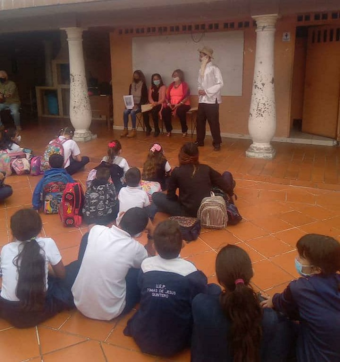 Alcaldía de Carrizal visita escuelas con actividades culturales 