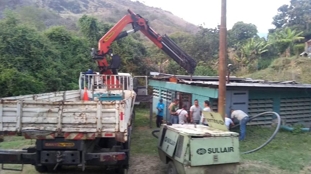 Seis comunidades serán atendidas con pozo de Paracotos