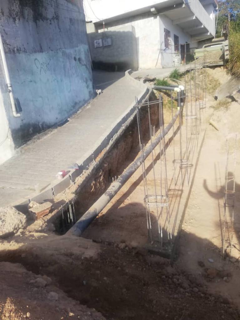 Servicarrizal atiende fallas de borde en dos comunidades