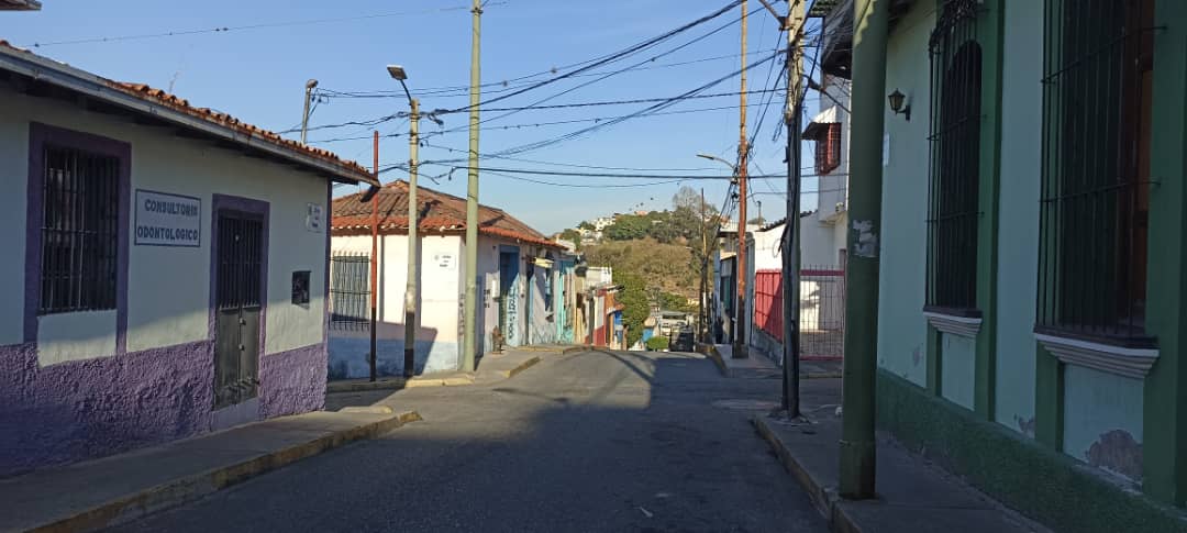 Calles Junín y Sucre quedarán sin luz durante seis horas y media