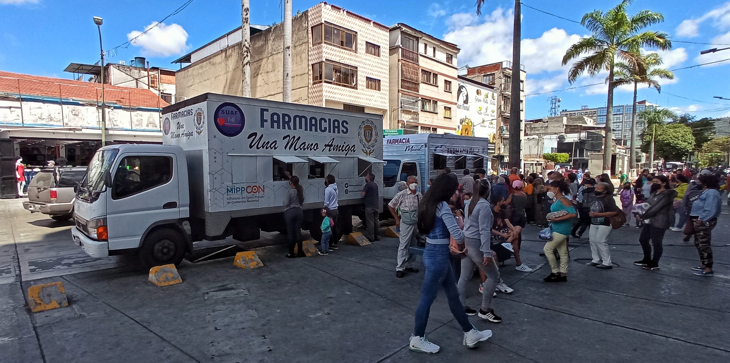 Farmacia “Una Mano Amiga” llega a la Bermúdez￼