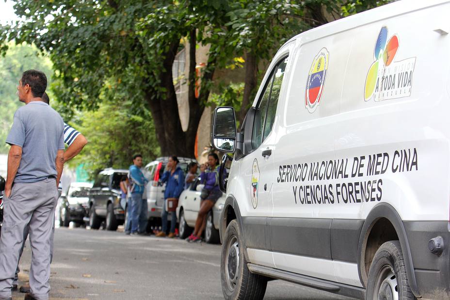 Acribillan a dos hermanos en una fiesta