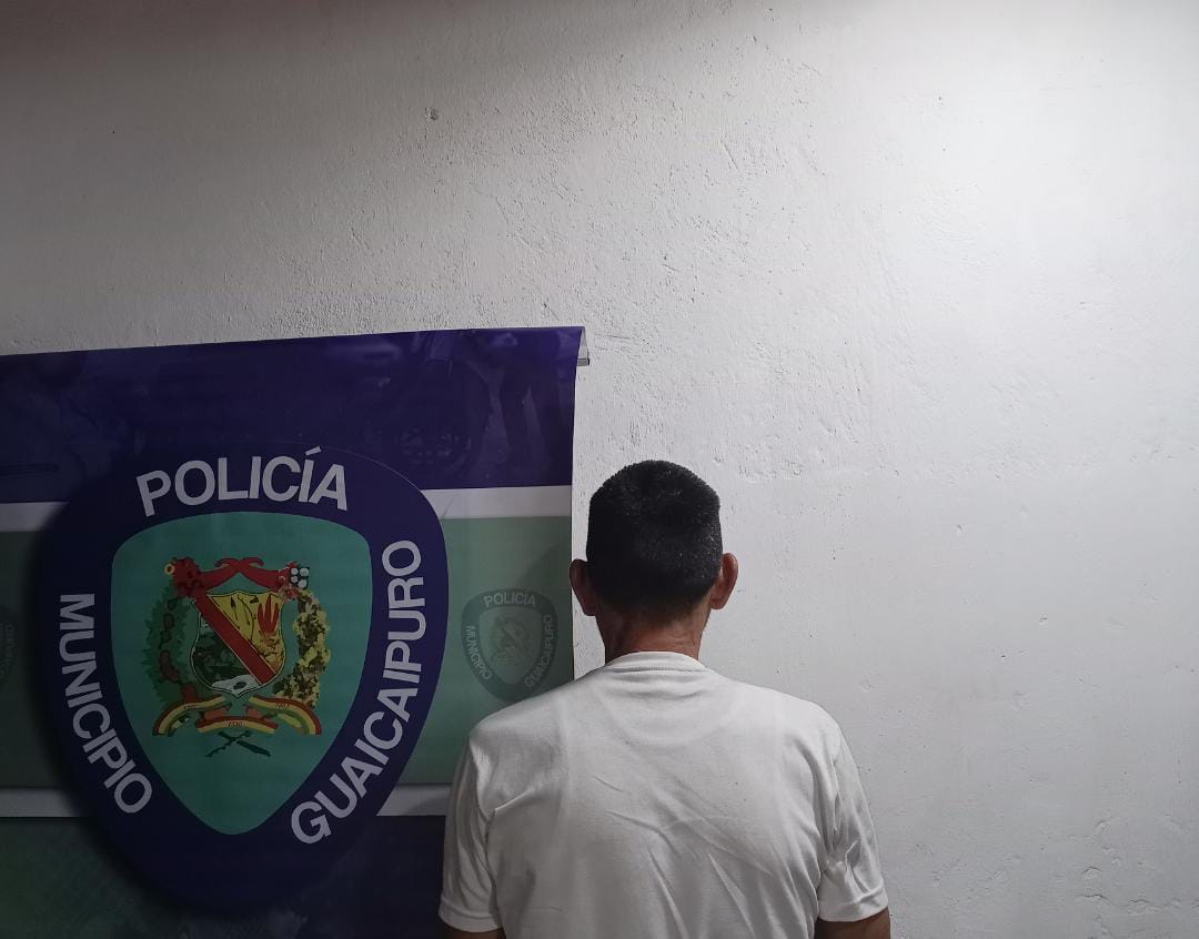 Hombre ofreció celular a una menor para tener sexo