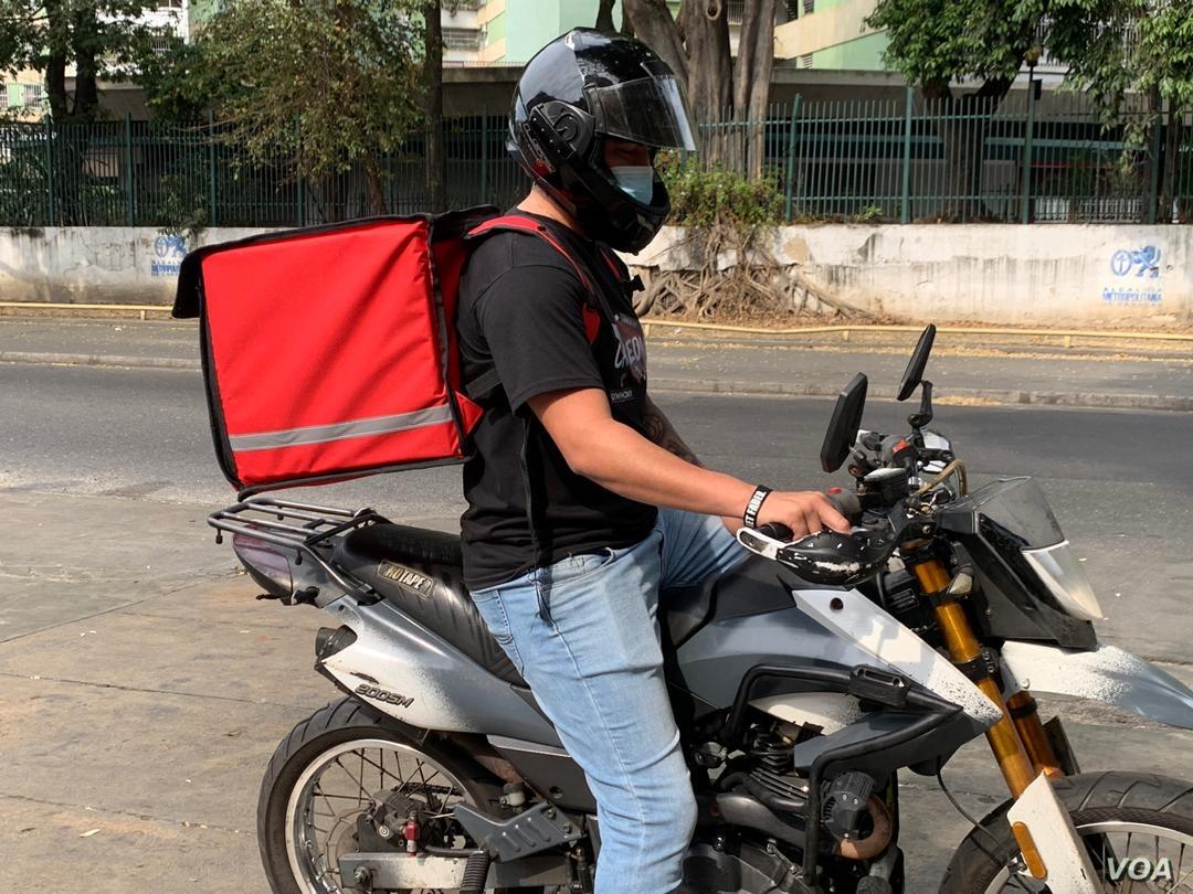 Delivery aumentan sus costos por precio de la gasolina