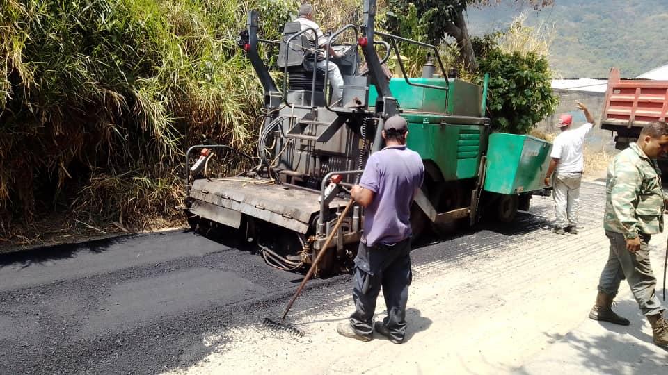 Aplicarán 960 toneladas de asfalto entre El Jarillo y la Colonia Tovar