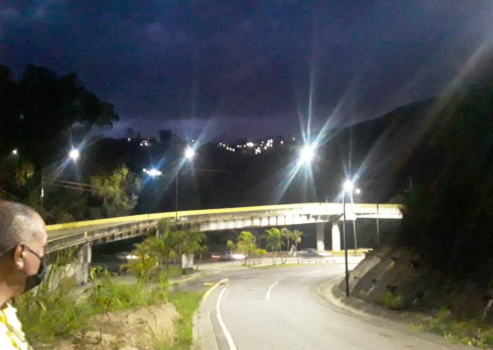 Vuelve el alumbrado público en Puente Carrizal