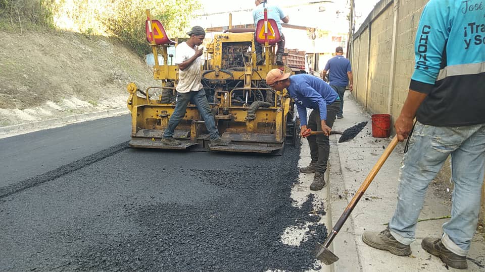 Aplicarán 210 toneladas de asfalto en Colinas de Carrizal