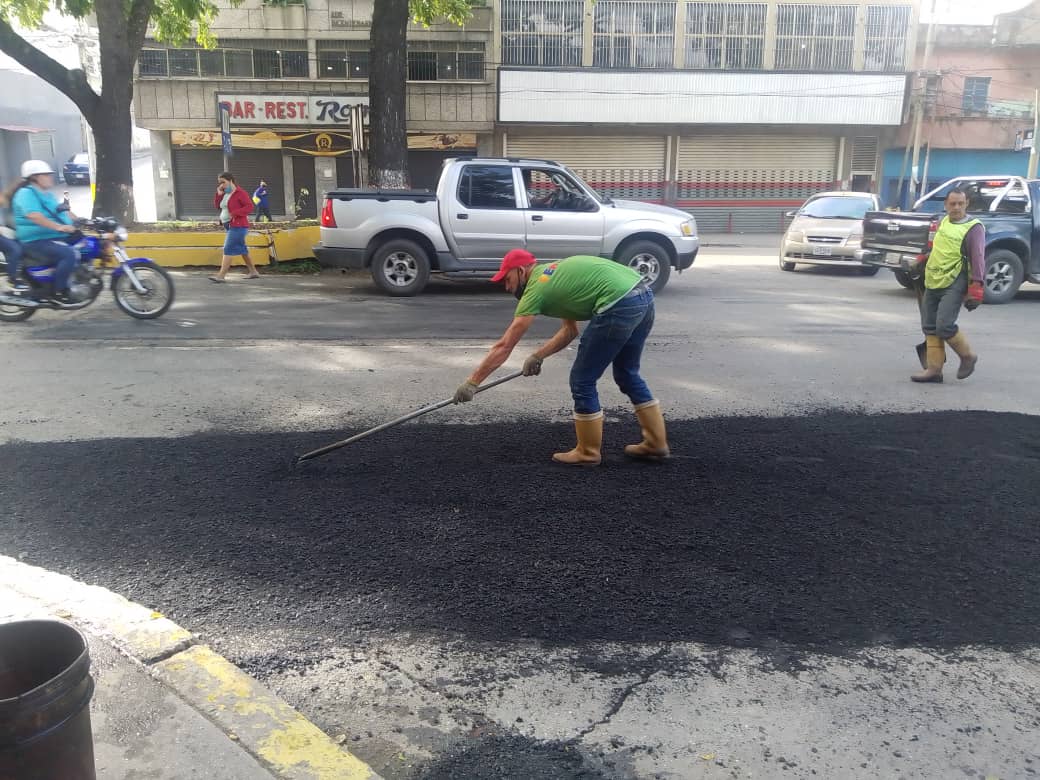 Bacheo se llevó más de 50 toneladas de asfalto