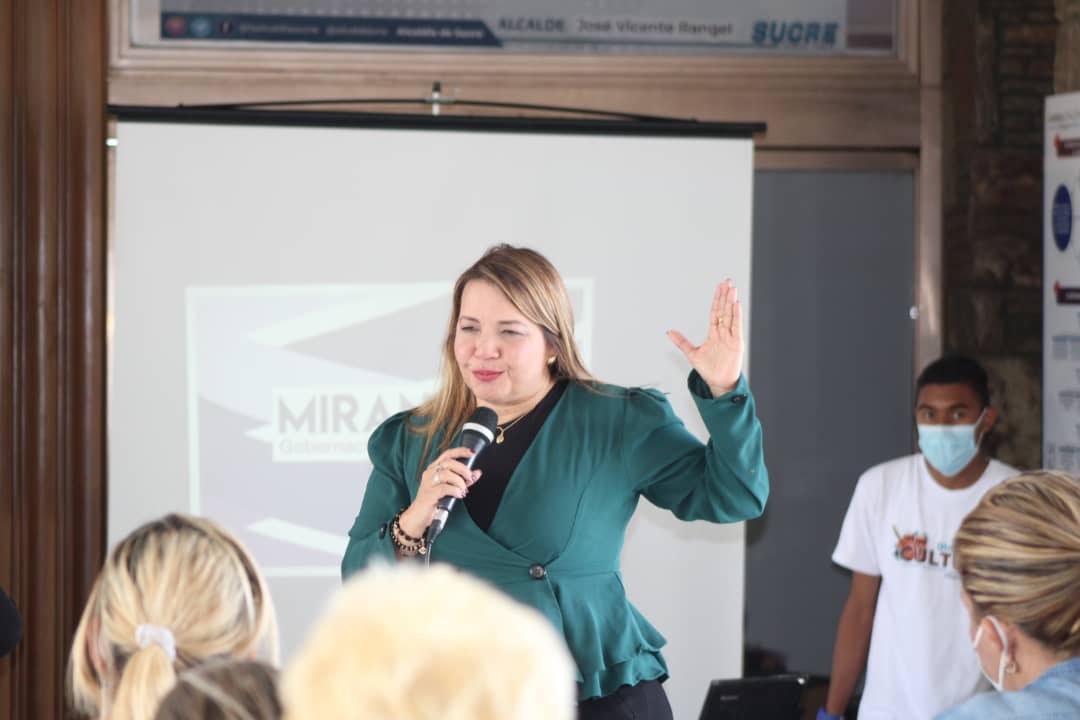 Construyen agenda feminista en Congreso Internacional de Mujeres