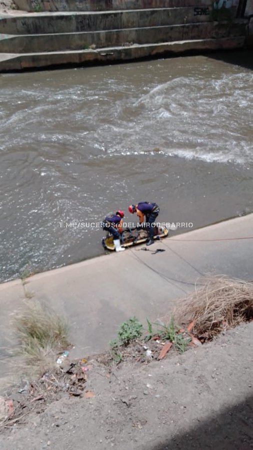 Encuentran cadáver de una mujer en el Río Guaire
