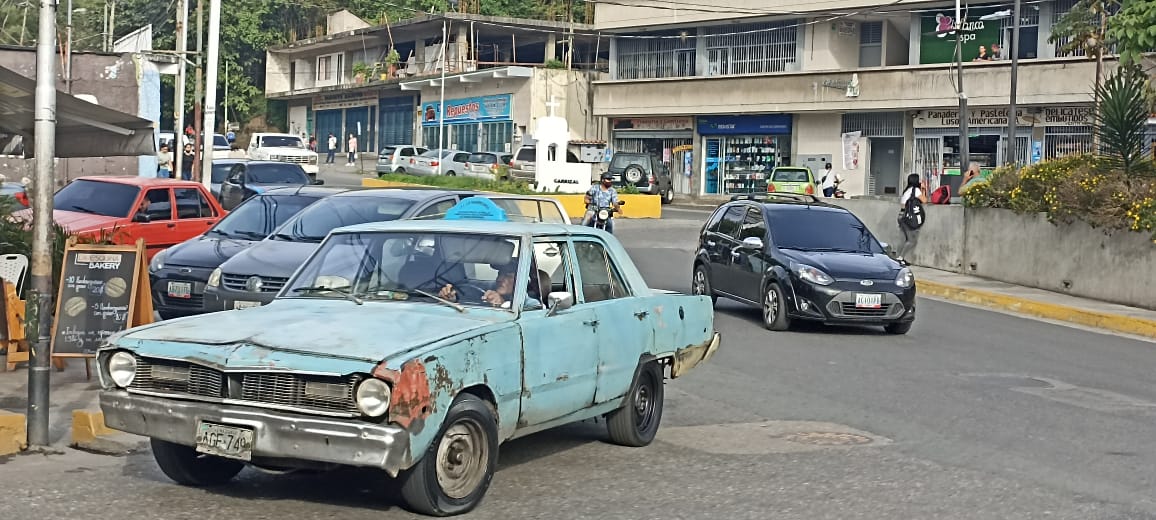 Morales lanza advertencia a transportistas piratas