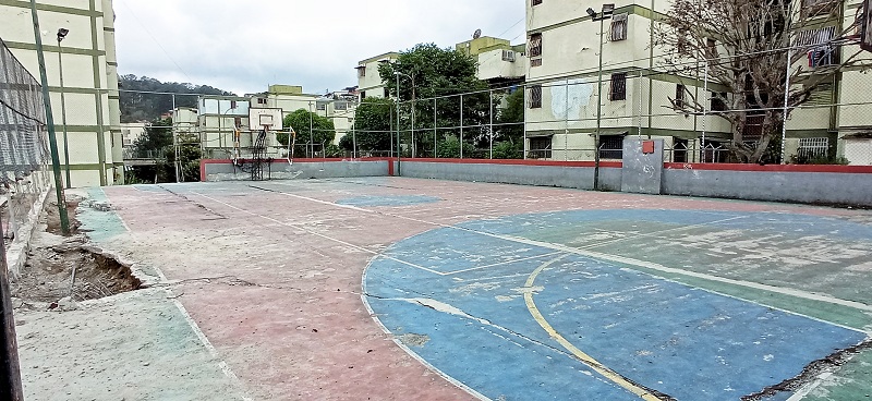 Alcaldía emprende recuperación de cancha en El Barbecho