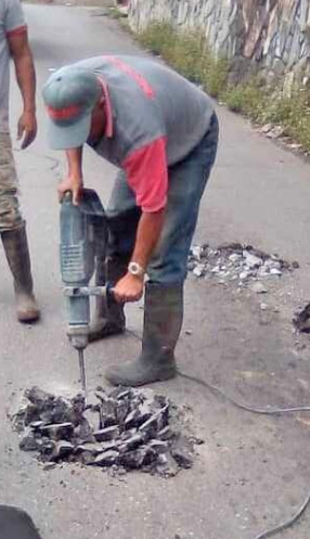 Sustituyen tuberías rotas en Guaicaipuro y Los Salias