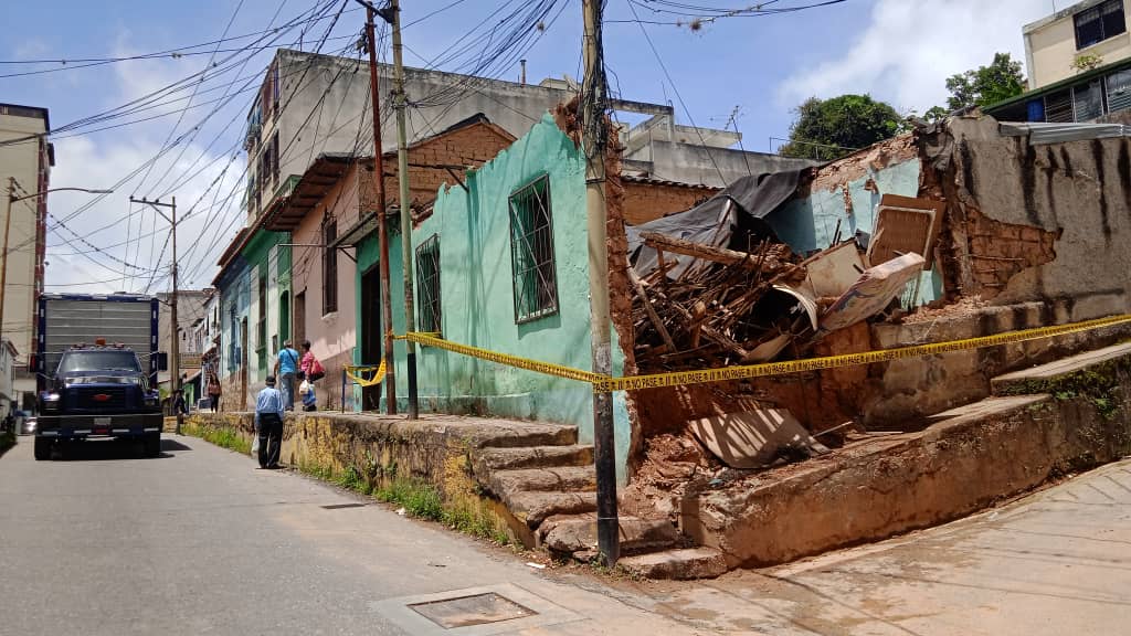 Serviguaicaipuro se ofrece a demoler vivienda colapsada