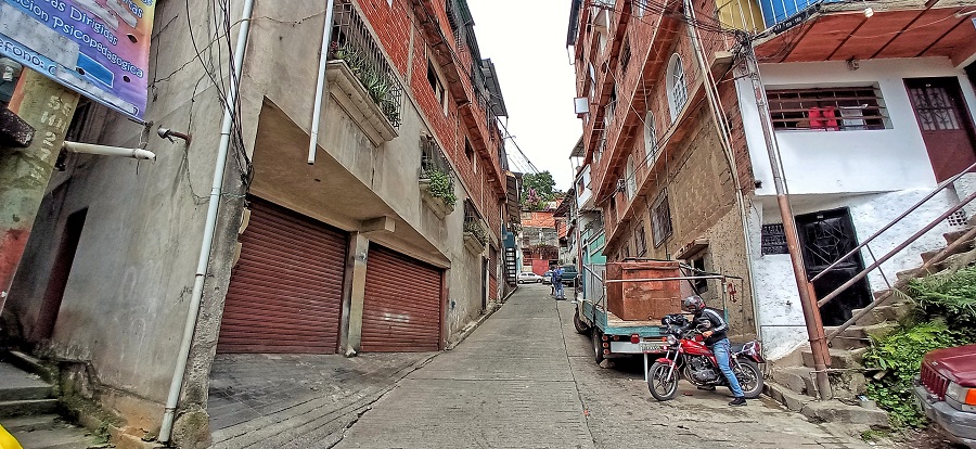 Fase caída deja sin luz al callejón Vargas