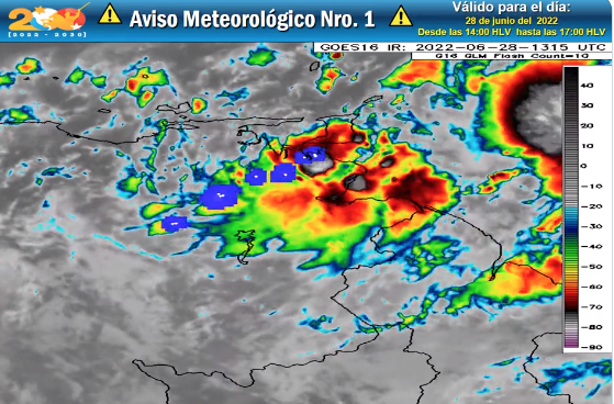 Zona costera atenta por paso del ciclón