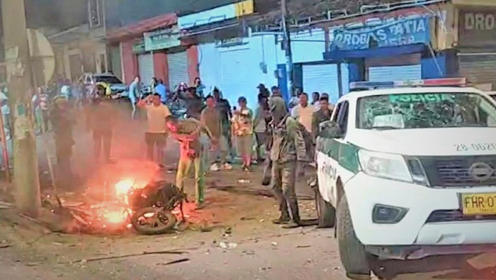 <strong>Ataque con moto bomba deja un muerto en Colombia</strong>