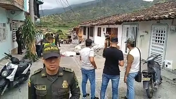 <strong>Nueva masacre en Colombia deja cinco muertos</strong>