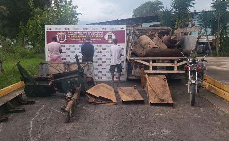 Presos tres hombres por hurto de material estratégico