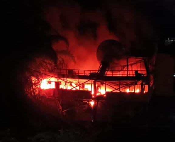 Fabrica incendiada no contaba con el permiso de los bomberos