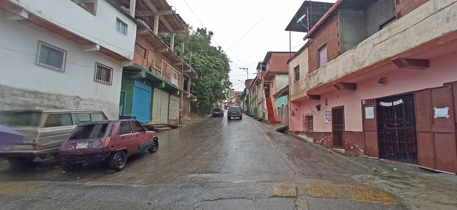 “El agua solo nos dura un día”