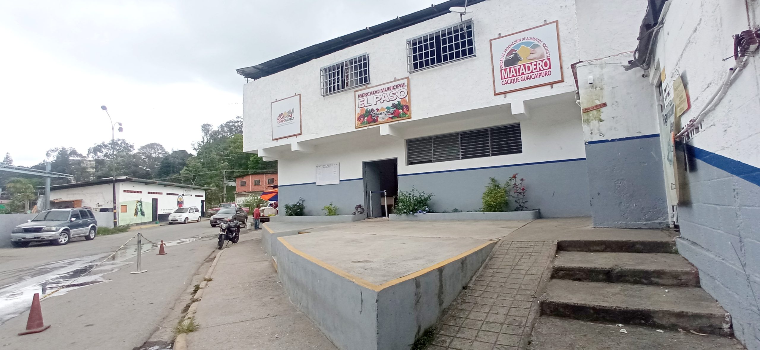 Avanza proceso de reorganización en el Mercado Municipal