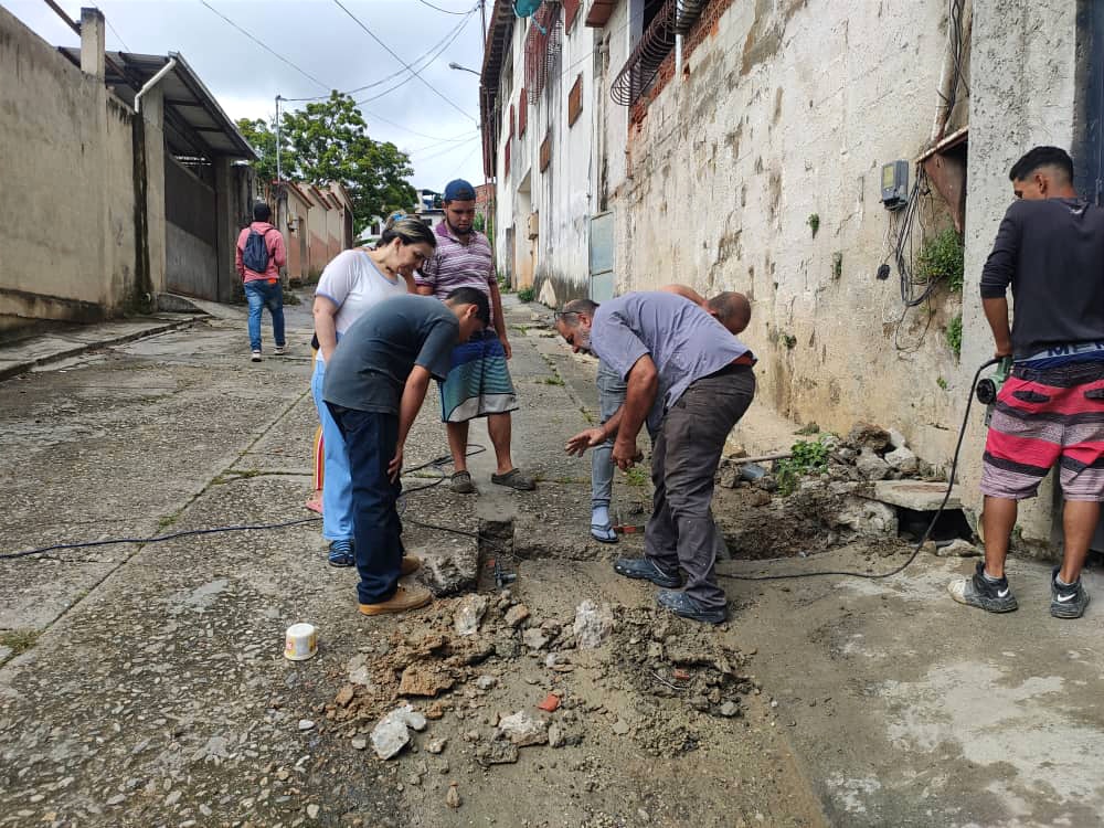 Culminan sustitución de tuberías de aguas blancas