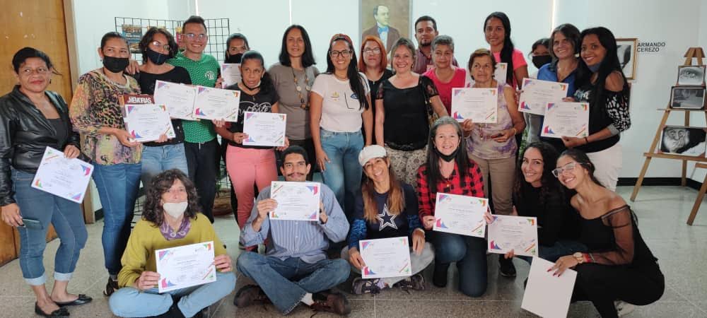 <strong>Certifican a 25 formadores de lectura</strong>
