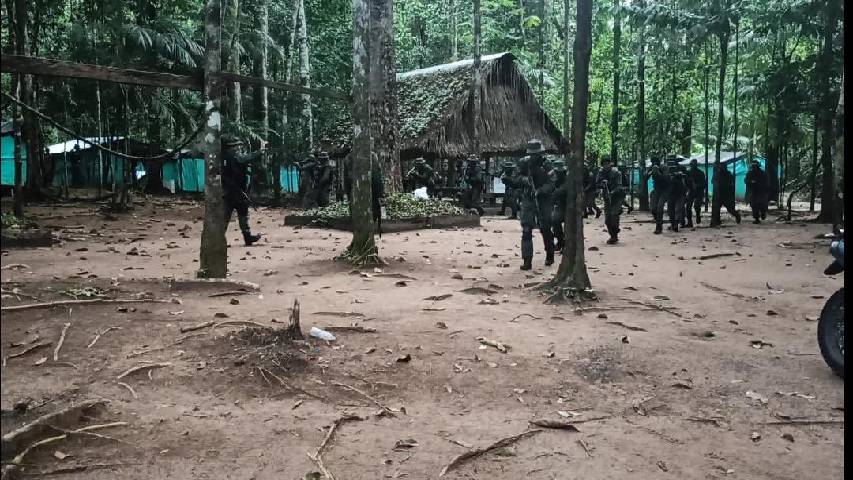 Desmantelan campamento clandestino en Amazonas