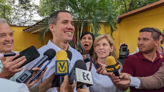 <strong>Guaidó: Pintar tres aceras no es gestión pública</strong>