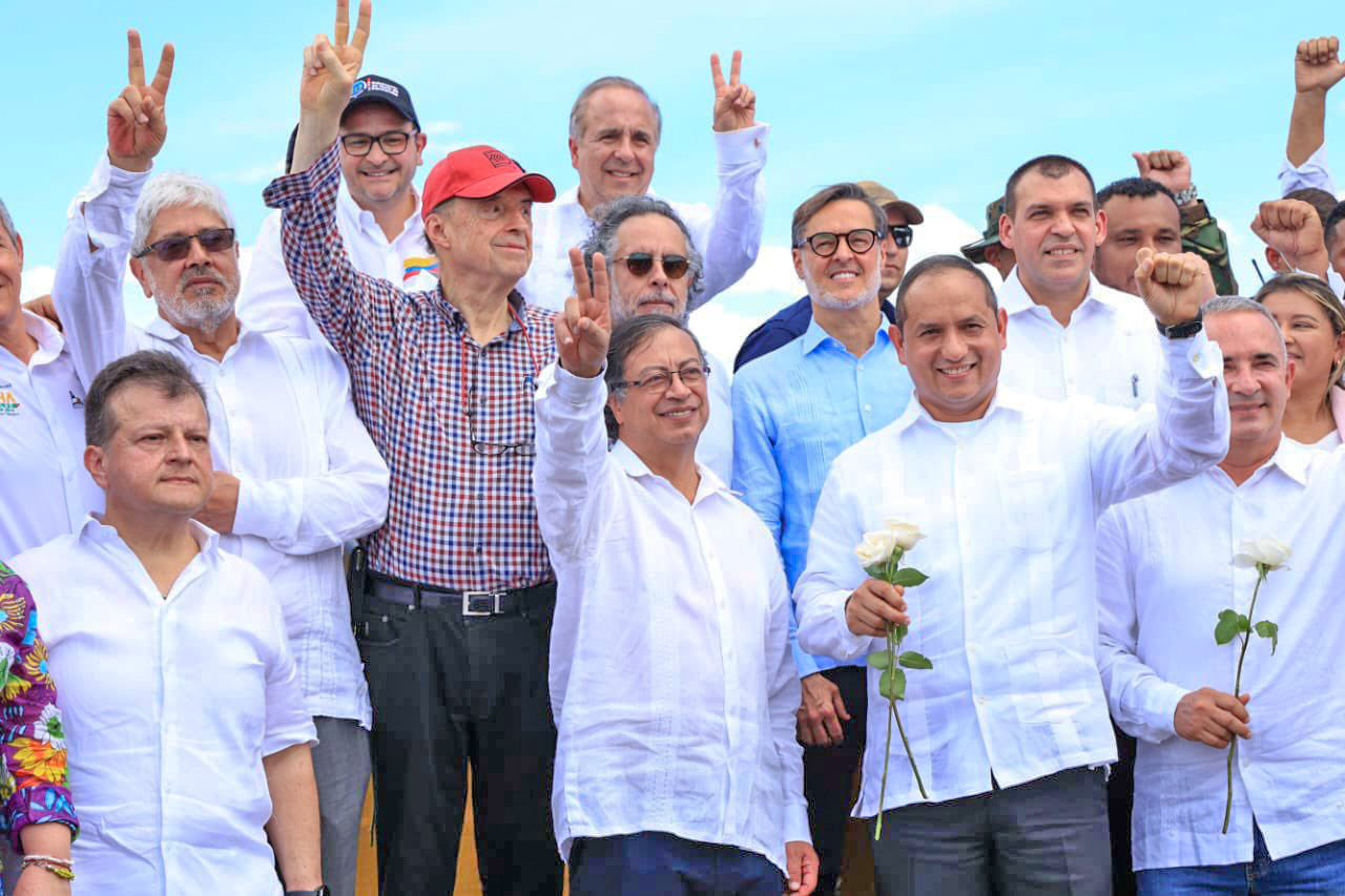 Venezuela y Colombia reabren oficialmente su frontera