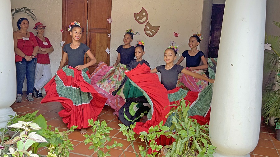 Con obras de teatro niños culminan plan vacacional de cultura