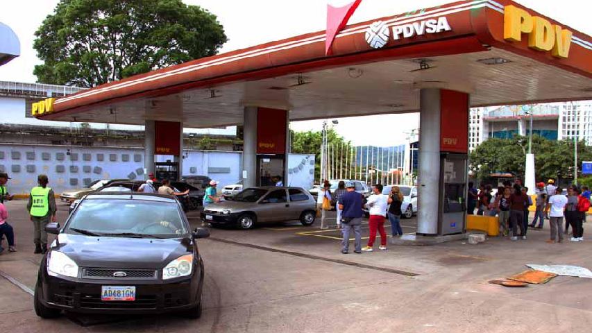 Ajustarán suministro de combustible en Táchira