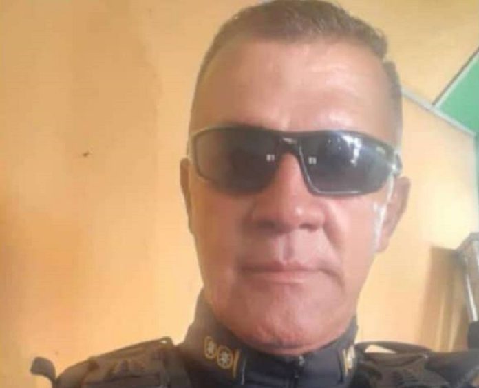 Muere funcionario policial en emboscada