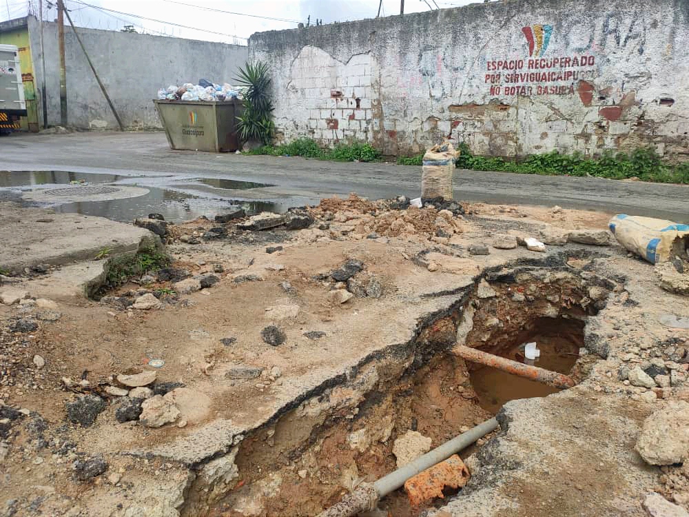 Vecinos de La Macarena destaparon tubería