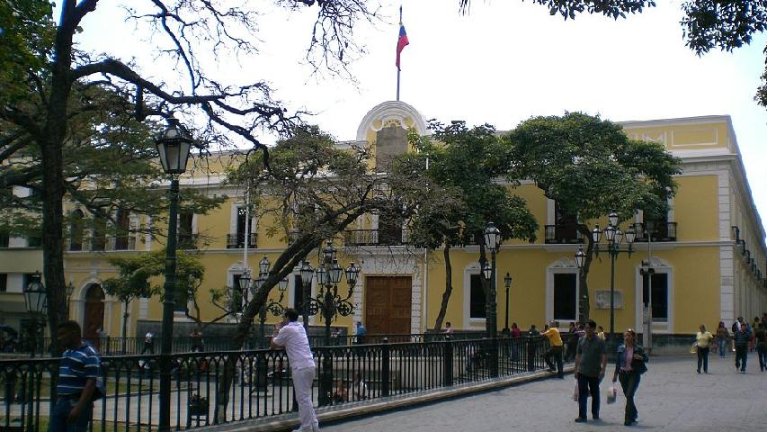 Cancillería ratifica que detención de estadounidenses en el país es legítima