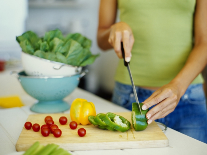 Advierten sobre riesgos por malos hábitos alimenticios