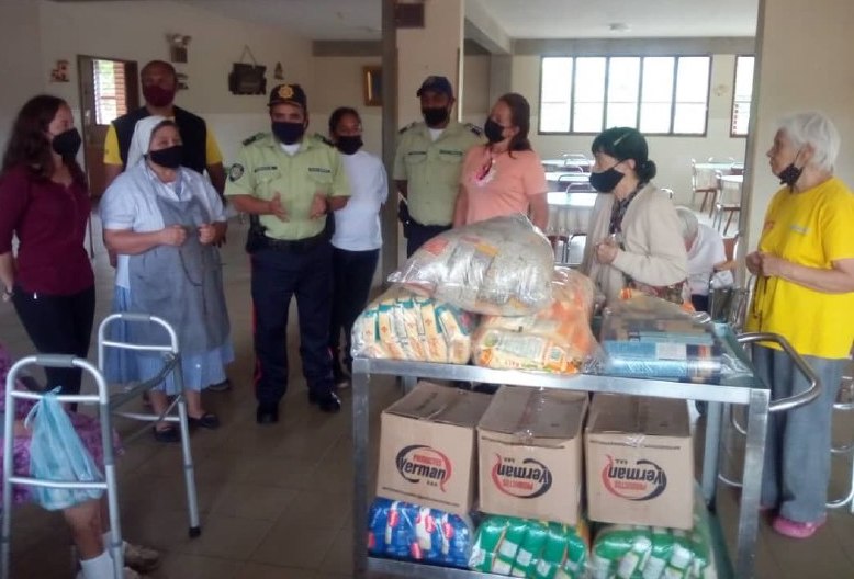 Poliguaicaipuro dona alimentos a casa Padre Machado