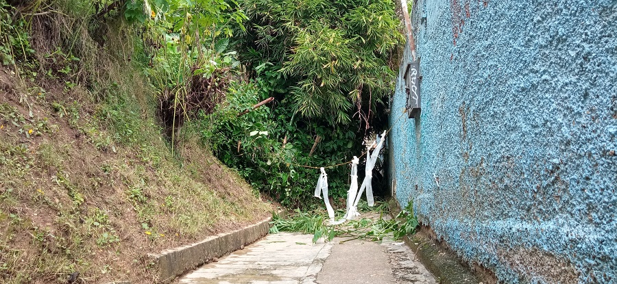 Derrumbe afectó la calle 19 de Abril