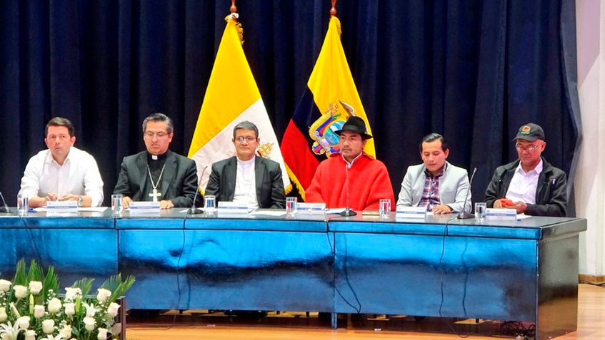 Gobierno e indígenas de Ecuador cierran negociación sin acuerdo