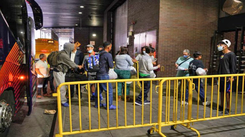 19 mil migrantes han llegado a NY en cinco meses