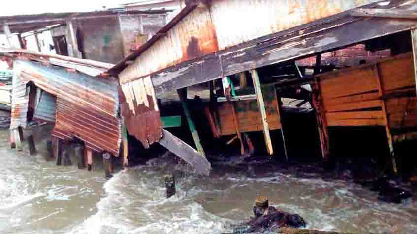 Reconstruirán 31 palafitos afectados por fuerte oleaje en el Lago de Maracaibo