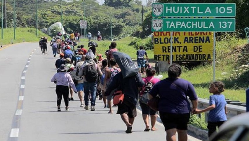 5 mil migrantes planean caravana desde la frontera mexicana