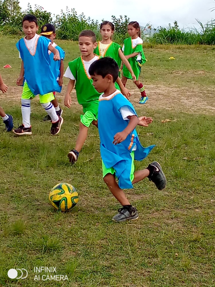 <strong>Escuela de futbol de El Garabato pide apoyo para 60 niños</strong>