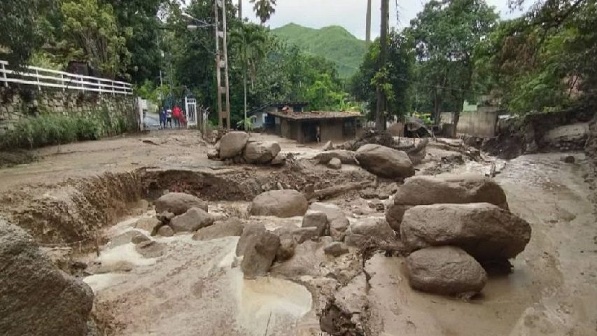 <strong>Explosión controlada de rocas en El Castaño</strong>