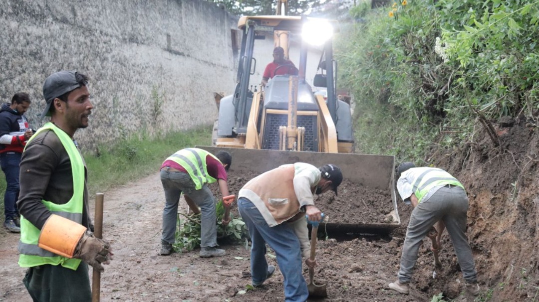 <strong>Con 12 maquinarias atienden afectaciones por lluvias</strong>